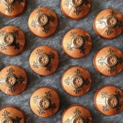 Round Praline With Design Chocolate Mould No: 1017