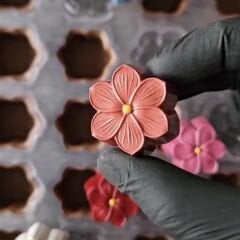 Flower Praline Chocolate Mould No: 1038