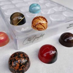 Praline   Chocolate   Mould   –   Smooth   Dome   (11g)   No:   753
