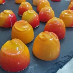 Assorted   Round   Pralines   Chocolate   Mould   No:   694