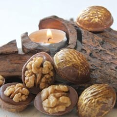 Walnut Praline Chocolate Mould No: 139